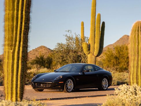 Used 2008 Ferrari 612 Scaglietti RWD image 4