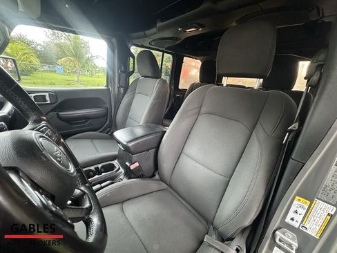 Used 2019 Jeep Wrangler Unlimited Sport S AWD/4WD image 33