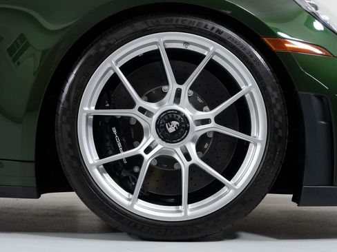 Used 2026 Porsche 911 GT3 RWD image 19