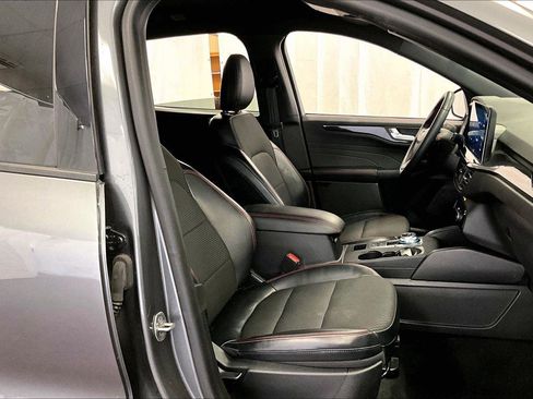 Certified 2023 Ford Escape ST-Line w/ Tech Pack #1 image 7