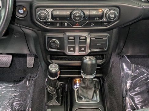 Used 2020 Jeep Wrangler Sport AWD/4WD image 21