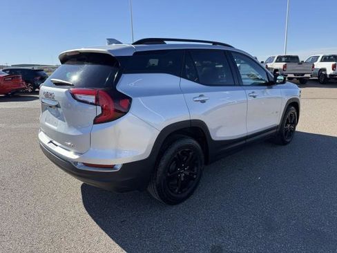 Used 2022 GMC Terrain AT4 w/ Tech Package image 9