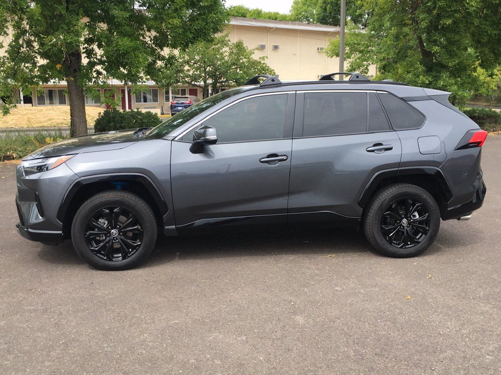 Used 2023 Toyota RAV4 SE w/ SE Grade Weather Package AWD/4WD image 2