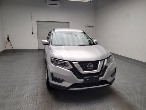 Used 2020 Nissan Rogue S FWD image 14