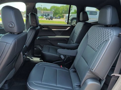 Used 2026 GMC Acadia Denali w/ Super Cruise Package AWD/4WD image 13