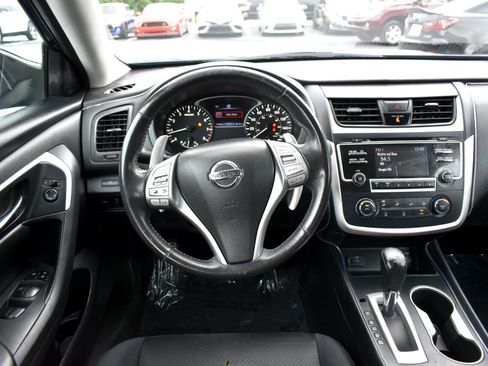 Used 2016 Nissan Altima 3.5 SR image 12