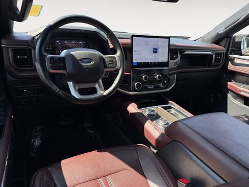 Used 2023 Ford Expedition Limited image 15