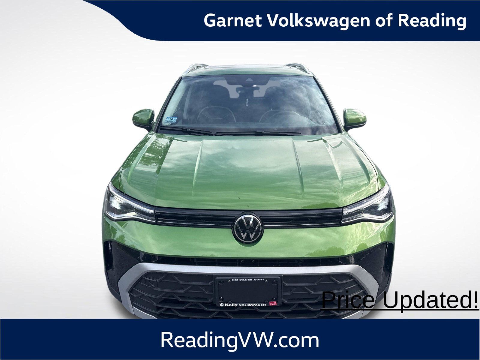 Used 2025 Volkswagen Taos SE w/ Panoramic Sunroof Package AWD/4WD image 9