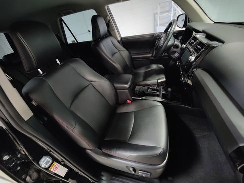 Used 2015 Toyota 4Runner TRD Pro image 11