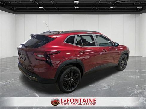 Certified 2024 Chevrolet Trax ACTIV w/ Sunroof Package image 5