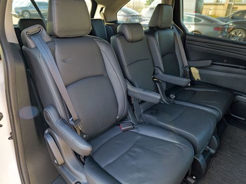 Used 2023 Honda Odyssey EX-L image 33