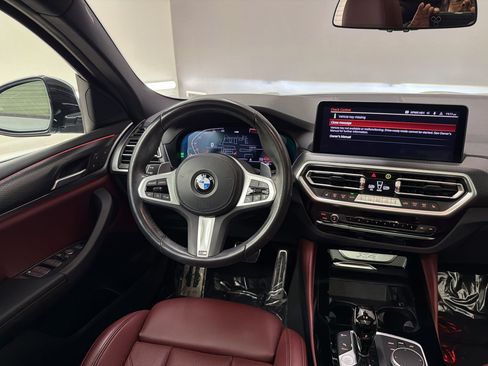 Used 2023 BMW X4 xDrive30i w/ M Sport Package AWD/4WD image 28