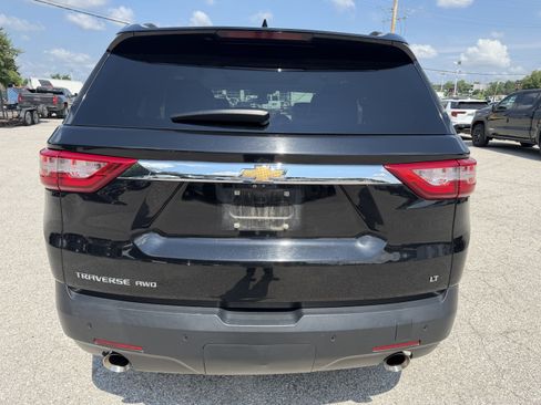 Used 2020 Chevrolet Traverse LT w/ LT Premium Package AWD/4WD image 6