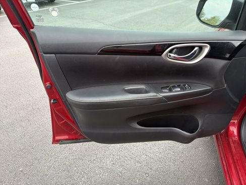 Used 2019 Nissan Sentra S image 13