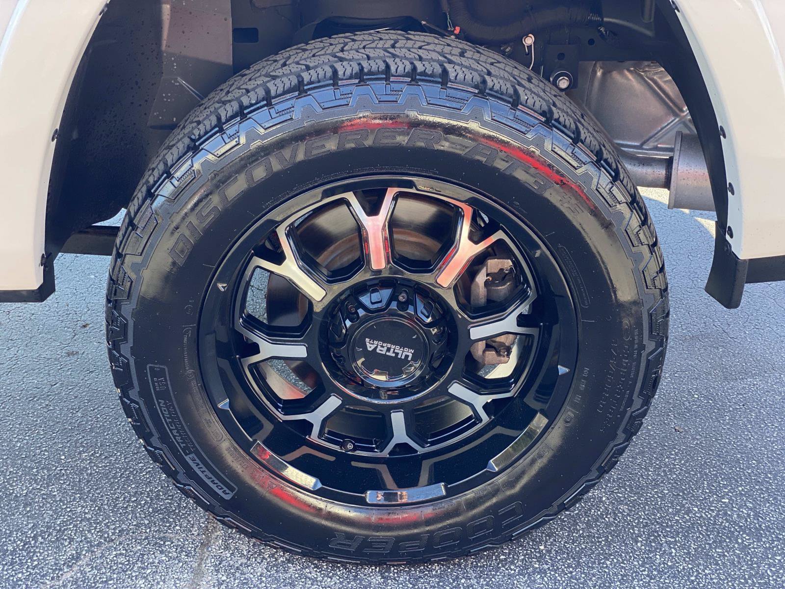Used 2019 RAM 1500 Laramie AWD/4WD image 14