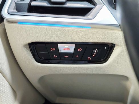 Used 2023 BMW i4 eDrive35 w/ Premium Package RWD image 21
