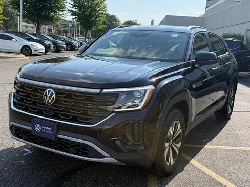 Certified 2026 Volkswagen Atlas Cross Sport SE AWD/4WD image 8