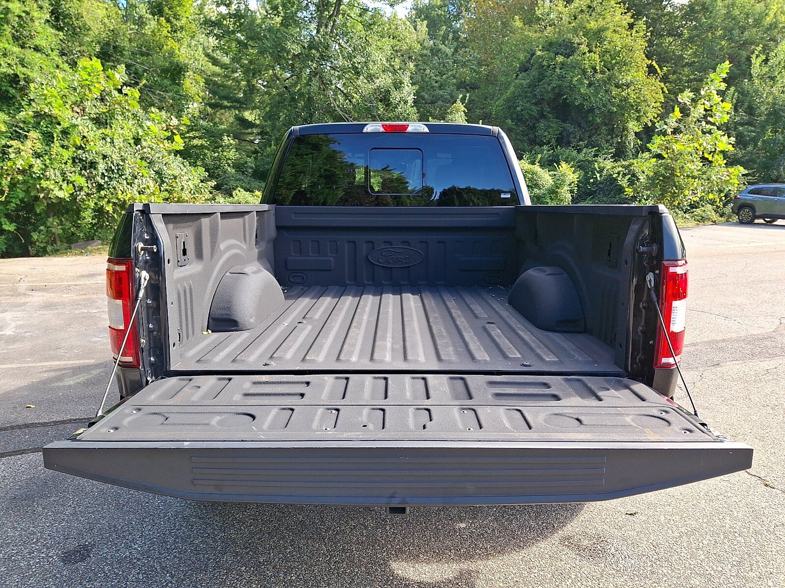 Used 2018 Ford F150 XLT w/ Equipment Group 302A Luxury AWD/4WD image 30
