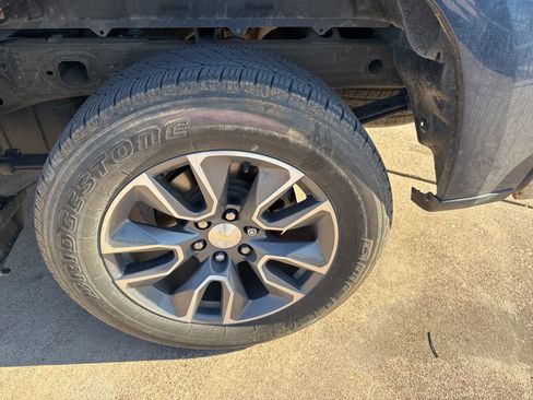 Used 2020 Chevrolet Silverado 1500 LT w/ Texas Edition image 10