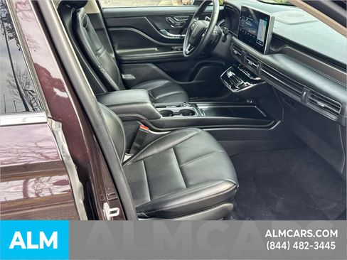 Used 2023 Lincoln Corsair Grand Touring AWD/4WD image 16