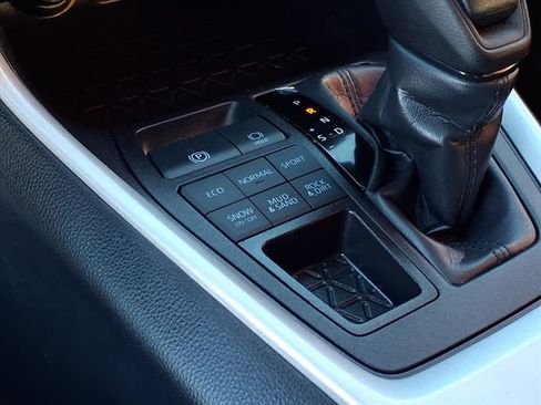 Certified 2025 Toyota RAV4 LE image 15