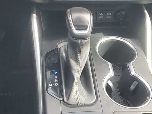 Used 2023 Toyota Highlander LE image 34