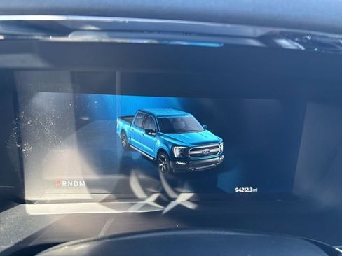 Used 2021 Ford F150 Lariat w/ Equipment Group 502A High image 17