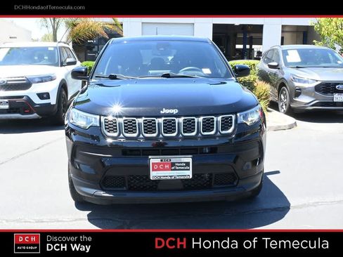 Used 2025 Jeep Compass Sport AWD/4WD image 2