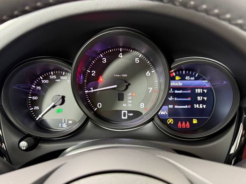 Certified 2026 Porsche Macan AWD/4WD image 29