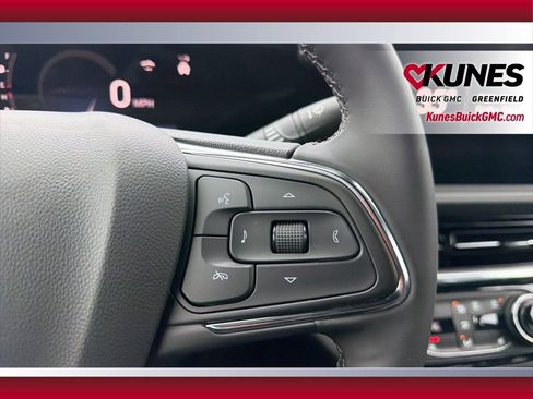 New 2026 Buick Envista Sport Touring image 28