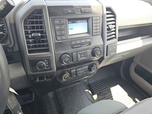 Used 2022 Ford F250 XL w/ Power Equipment Group AWD/4WD image 30