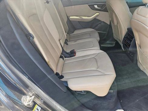 Used 2019 Audi Q8 Premium Plus AWD/4WD image 21