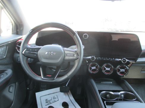 Used 2026 Chevrolet Blazer EV RS w/ Super Cruise Package AWD/4WD image 13