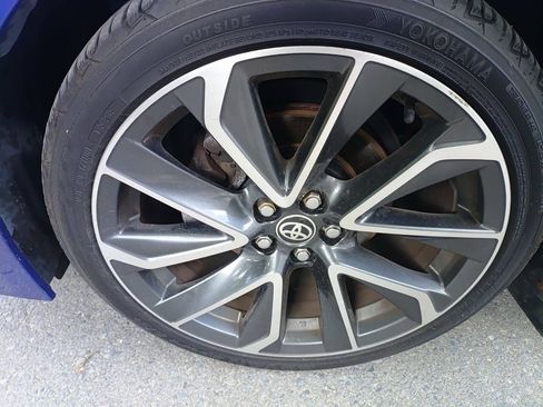 Used 2020 Toyota Corolla XSE FWD image 5