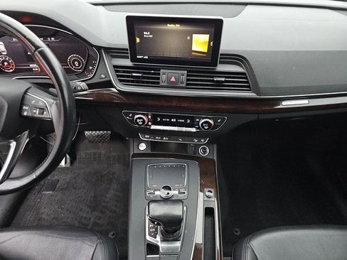 Used 2019 Audi Q5 2.0T Premium Plus w/ Premium Plus Package image 6