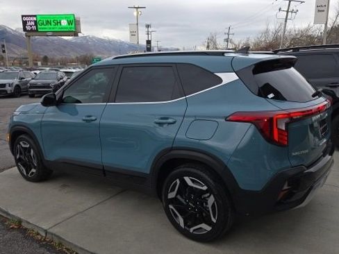 Certified 2024 Kia Seltos SX w/ SX Sunroof Package image 3