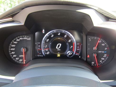 Used 2019 Chevrolet Corvette ZR1 RWD image 18