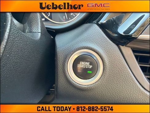 Used 2019 Buick Envision Premium AWD/4WD image 23