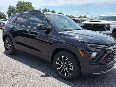 New 2026 Chevrolet TrailBlazer ACTIV w/ Convenience Package FWD image 3