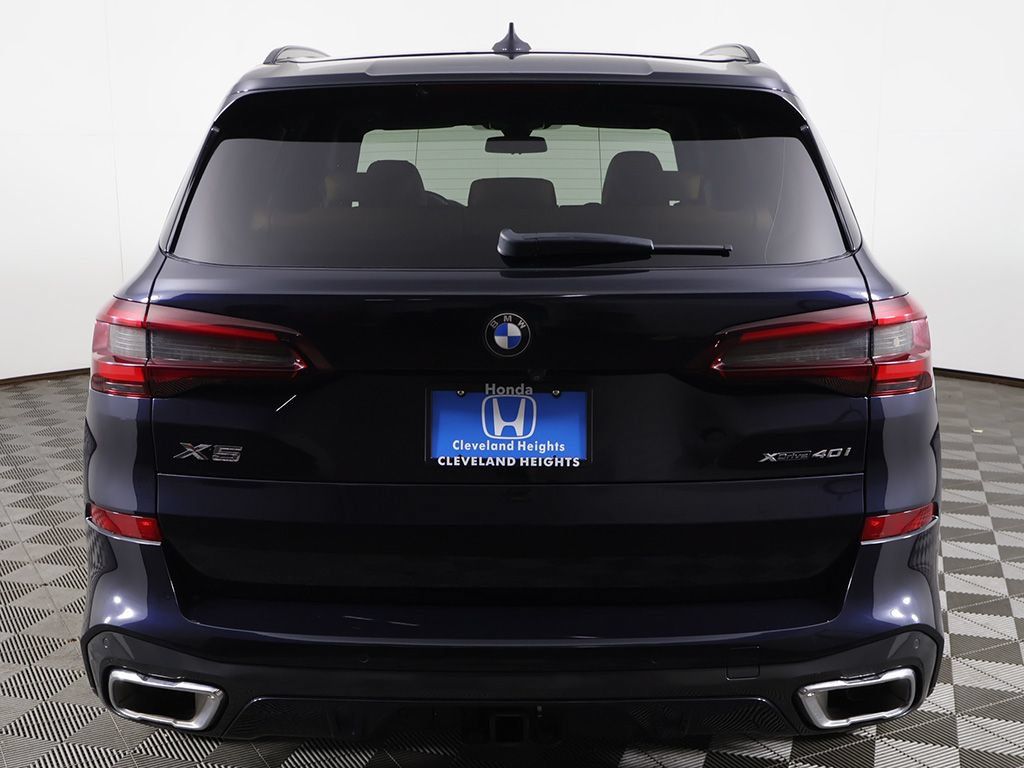 Used 2022 BMW X5 xDrive40i AWD/4WD image 14