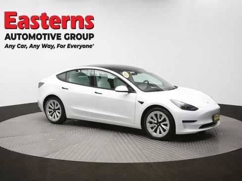 Used 2023 Tesla Model 3 Standard Range image 45