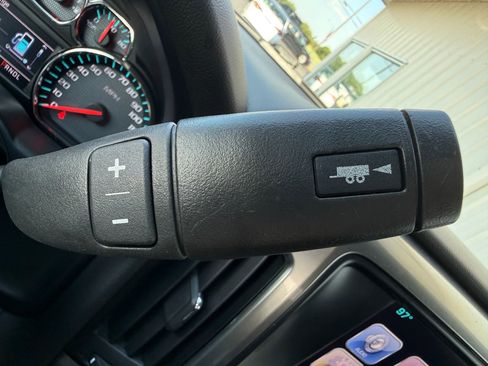 Used 2017 Chevrolet Silverado 1500 LT w/ All Star Edition AWD/4WD image 25