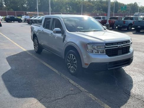 Used 2023 Ford Maverick Lariat w/ Lariat Luxury Package image 2