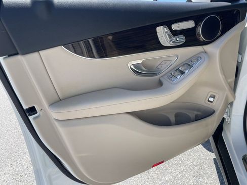 Used 2018 Mercedes-Benz GLC 300 image 23