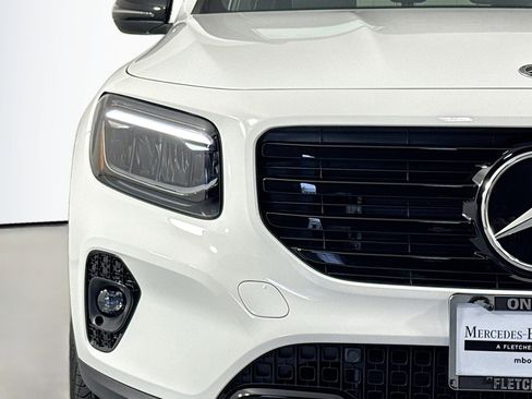 New 2026 Mercedes-Benz GLB 250 image 14