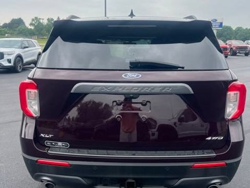 Used 2023 Ford Explorer XLT w/ Equipment Group 202A AWD/4WD image 6