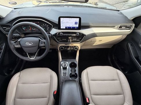 Used 2022 Ford Escape SEL FWD image 12