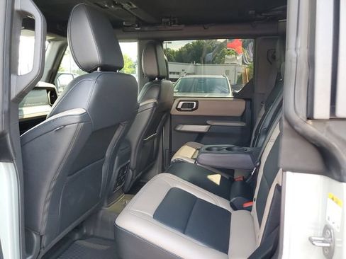 Used 2022 Ford Bronco Wildtrak AWD/4WD image 13