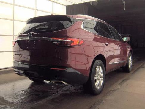 Used 2020 Buick Enclave Essence image 4
