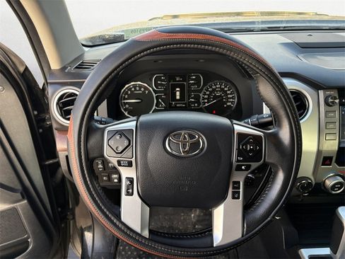 Used 2018 Toyota Tundra Limited image 12
